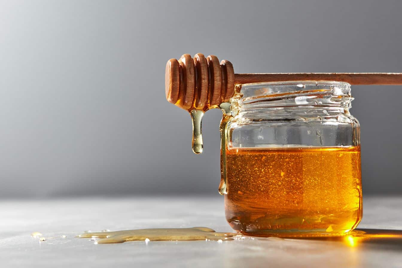 Le miel comme remède naturel pour les brûlures d'estomac